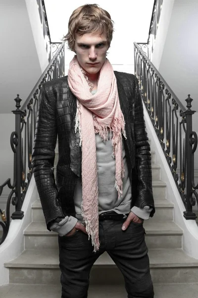 Look 19